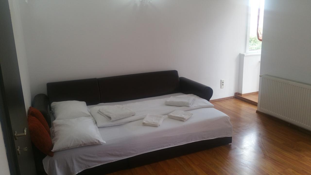 Апартаменти M&F Apartament Jepilor Брашов Екстер'єр фото