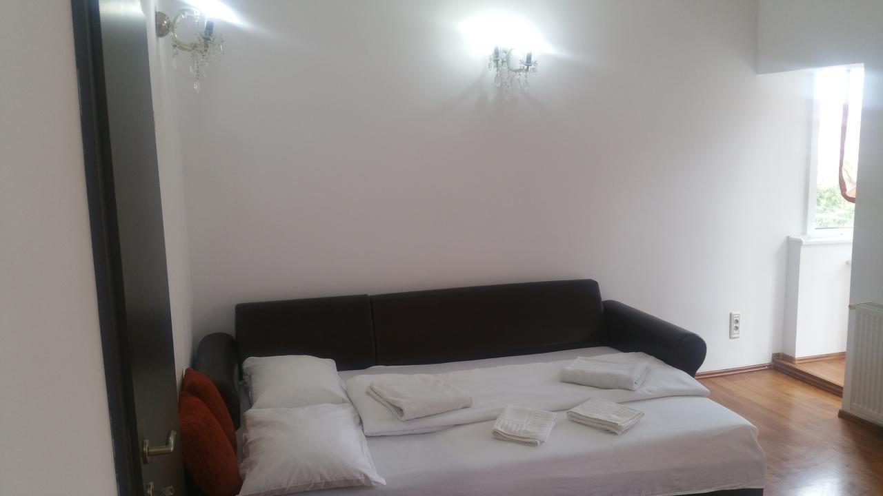 Апартаменти M&F Apartament Jepilor Брашов Екстер'єр фото