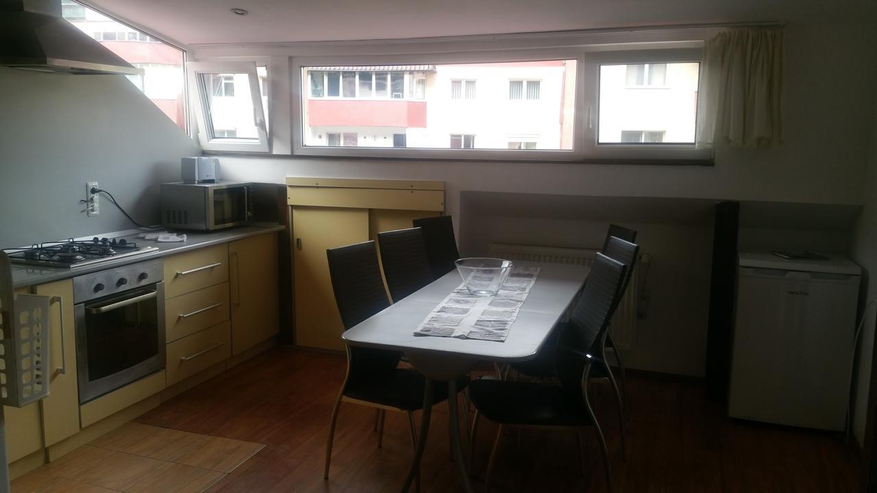 Апартаменти M&F Apartament Jepilor Брашов Екстер'єр фото